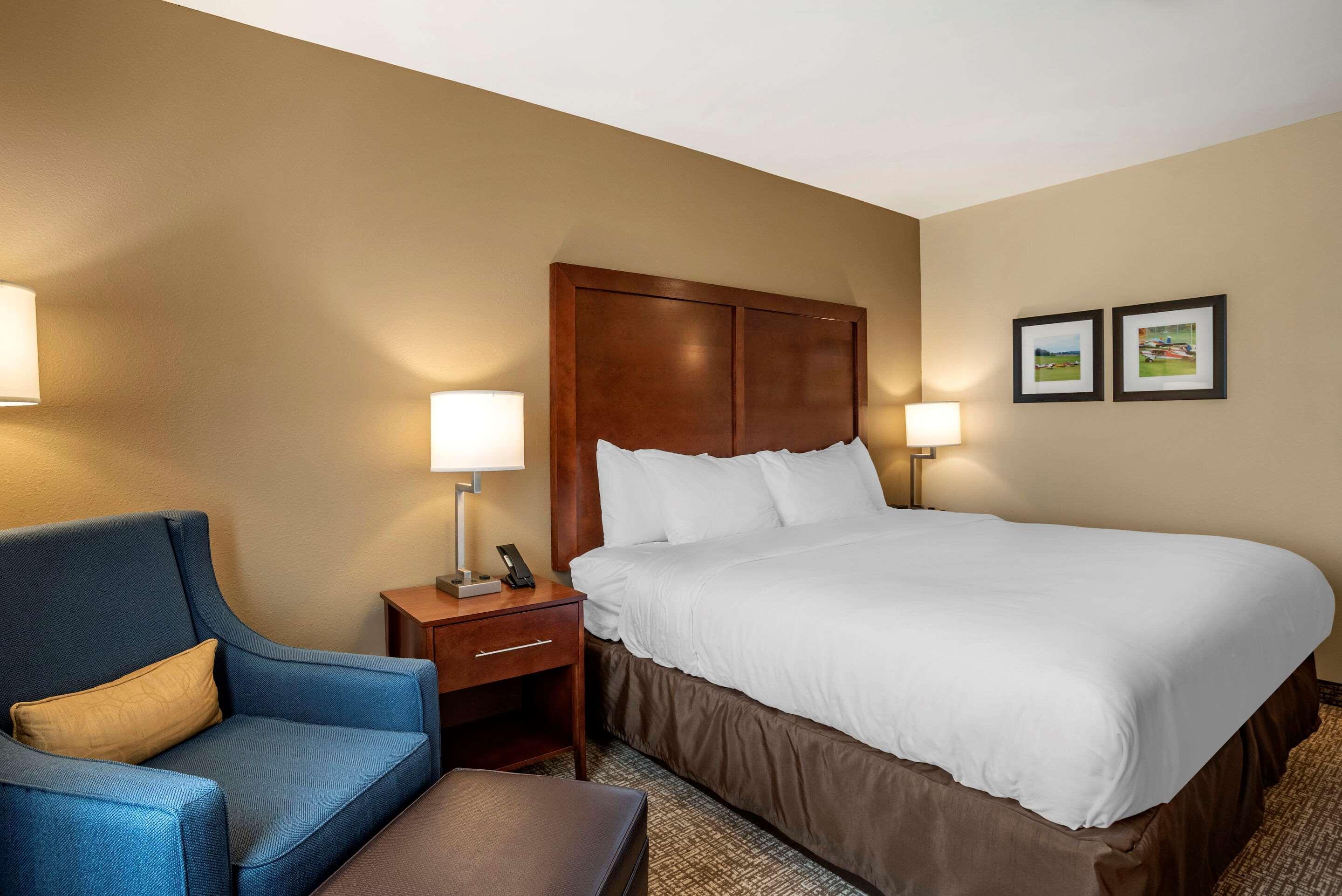 Comfort Inn & Suites Харрисонберг Экстерьер фото