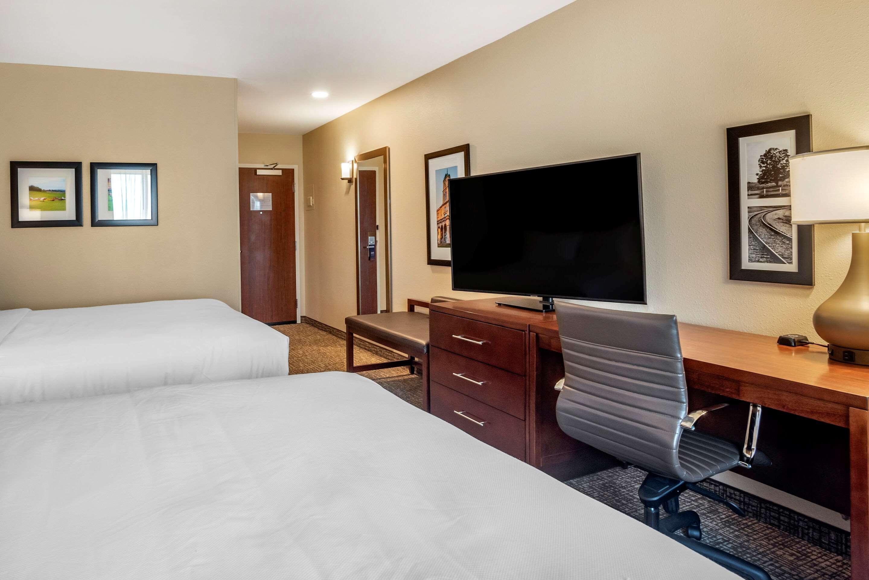 Comfort Inn & Suites Харрисонберг Экстерьер фото